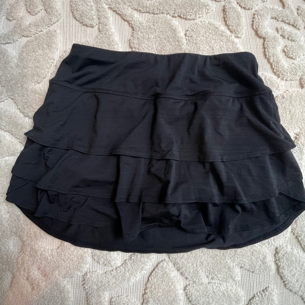 Heathered black athleta skort